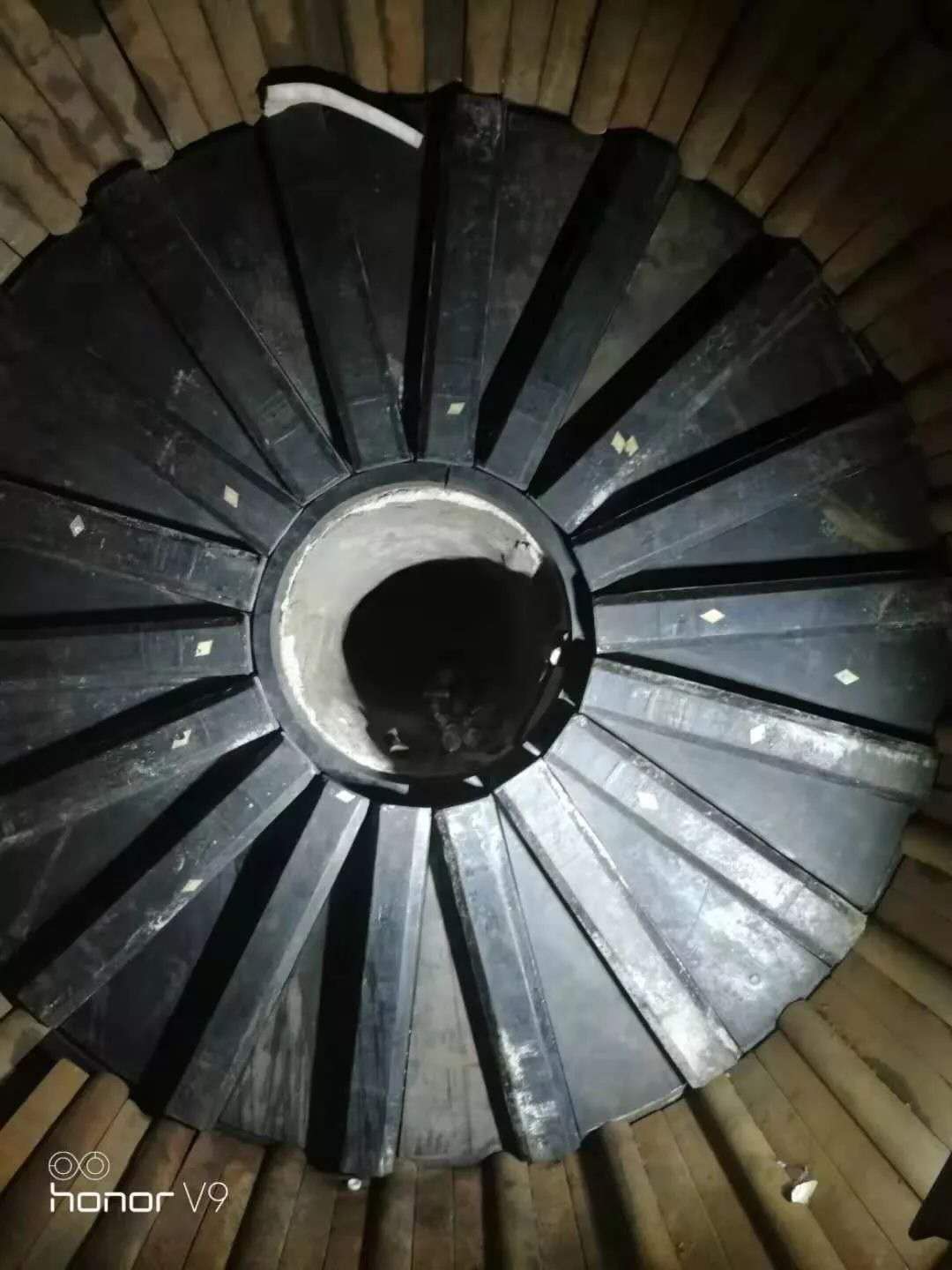 棒磨機(jī)橡膠襯板